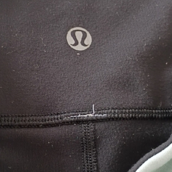 Lululemon Boogie Shorts Green and Black Women's Athletic Shorts Size 4 - Picture 7 of 10